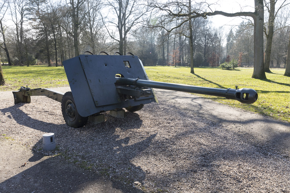 17 pounder Anti Tank Gun (2) #2