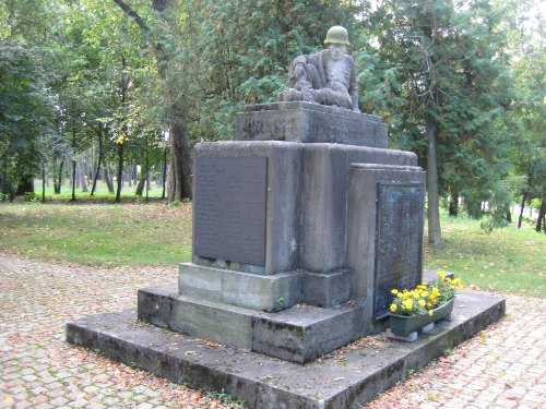 War Memorial Kallinchen #1