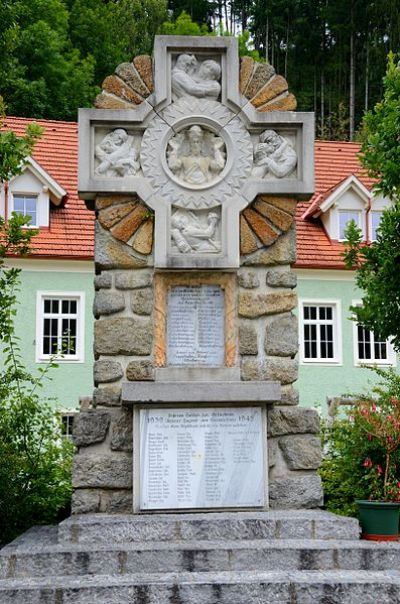 Oorlogsmonument Waldbach #1