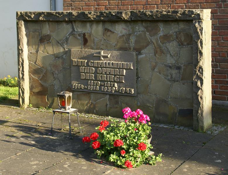 Oorlogsmonument Dünstekoven #1