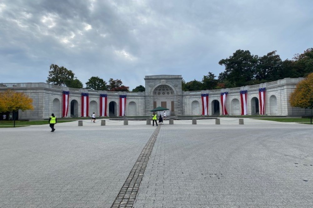 Memorial Woman in Military Service for America Arlington National Cemetery