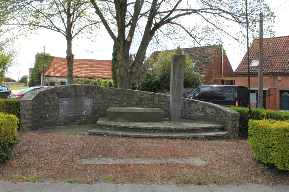 War Memorial Wadelincourt