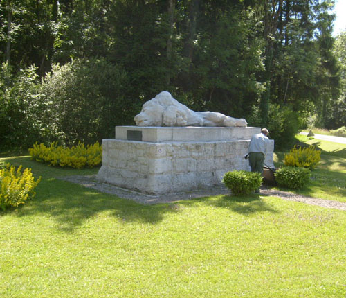 Memorial 130th French Division (