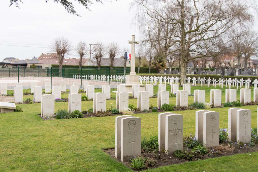 War Cemetery Veurne