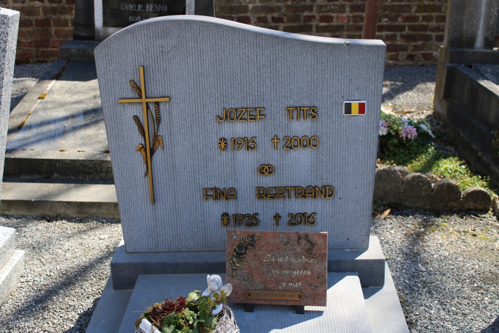 Belgian Graves Veterans Neerrepen #1