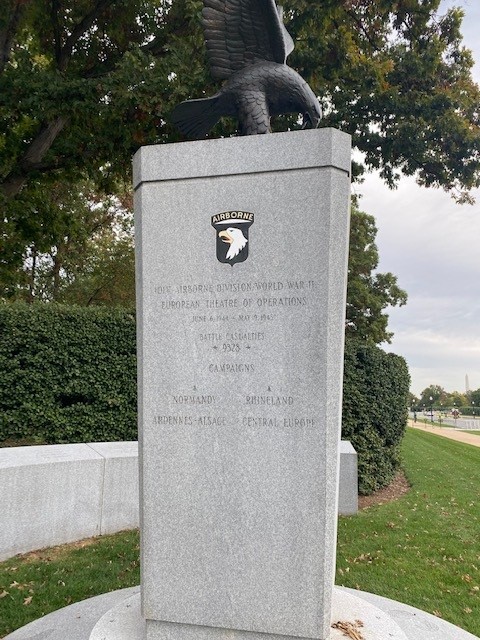 Monument 101st Airborne Division Arlington #2