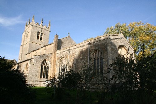 Oorlogsgraven van het Gemenebest St. Swithun Churchyard