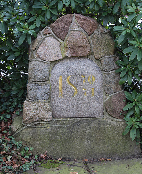 Oorlogsmonument Blankenese #1