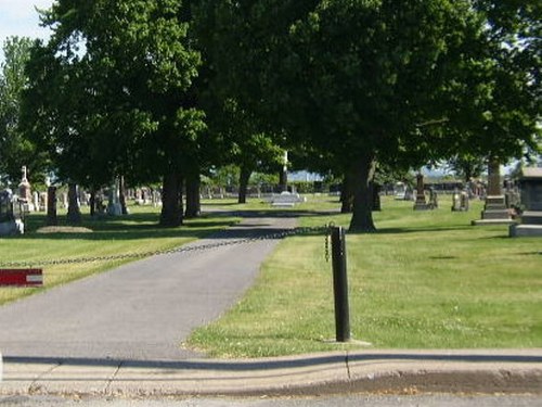 Commonwealth War Graves Marieville Cemetery #1