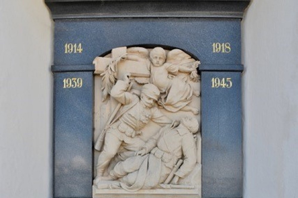Monument Voor De Gevallenen Soldaten In WO I En WO II Möggers