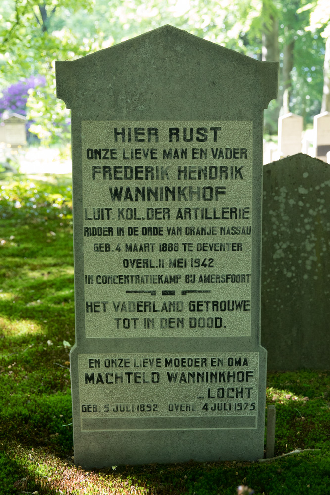 Dutch War Grave Epe #4