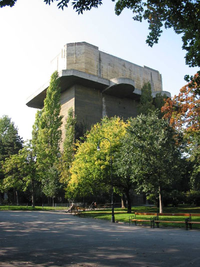 Flakturm VIII L-Tower Arenberg Park (Flak tower)