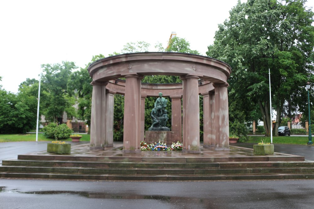 Oorlogsmonument Haguenau #1