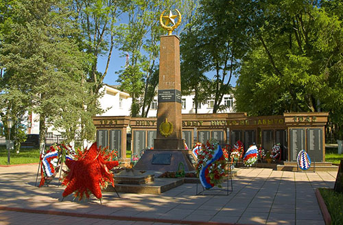 Mass Grave Soviet Soldiers & War Memorial