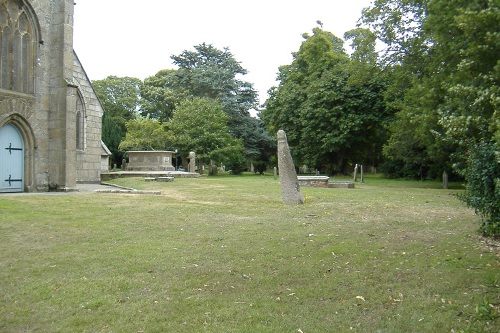 Commonwealth War Graves St Martin Churchyard