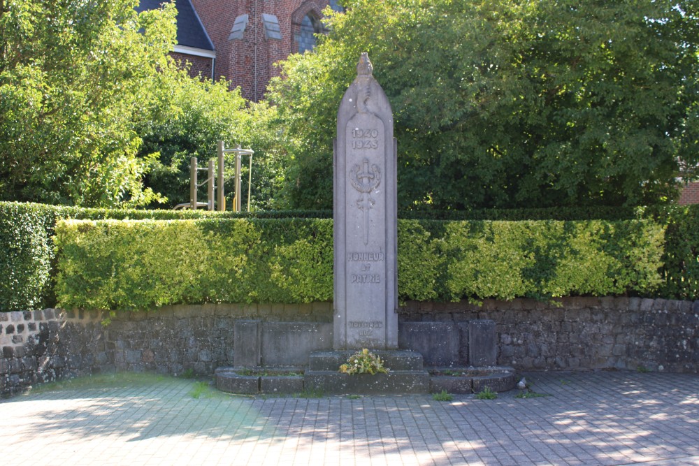 Oorlogsmonument Liberchies	 #2