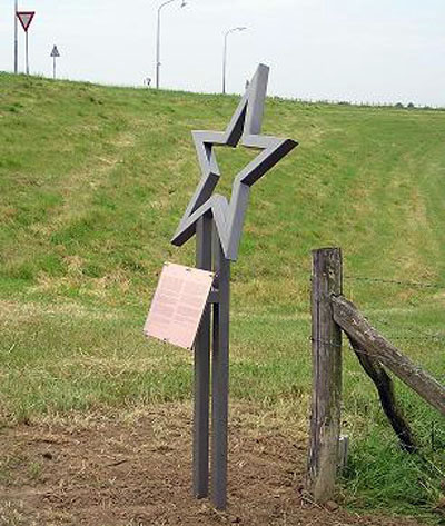 Crossroads Monument Heteren #5