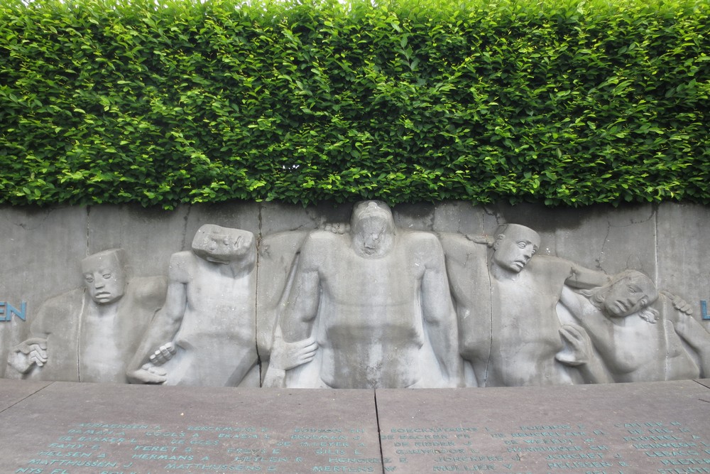 Oorlogsmonument Deurne #2