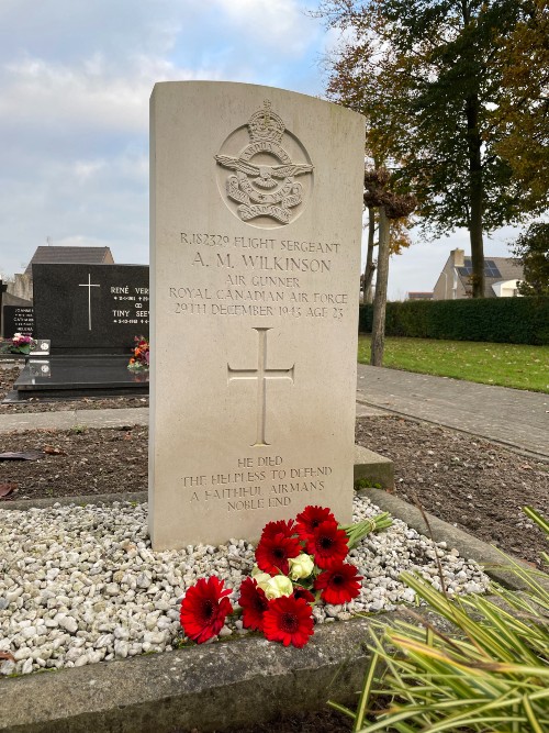 Commonwealth War Graves Tungelroy #3