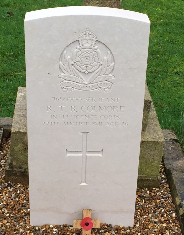 Commonwealth War Grave St. Mary Churchyard #1