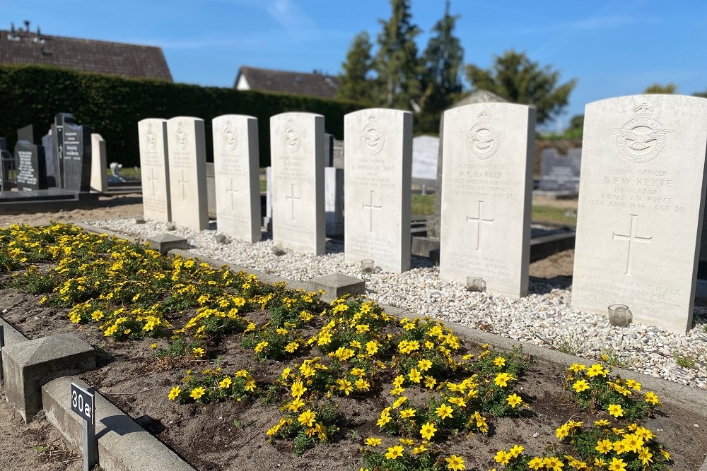 Commonwealth War Graves IJsselmuiden #2