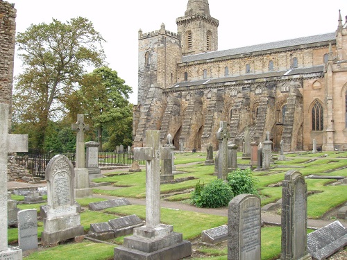 Oorlogsgraf van het Gemenebest Dunfermline Abbey Churchyard #1