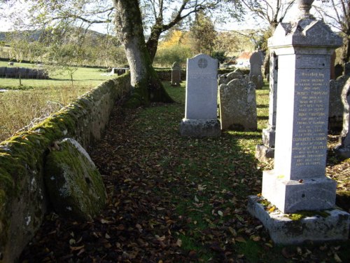 Oorlogsgraf van het Gemenebest Essie Old Churchyard