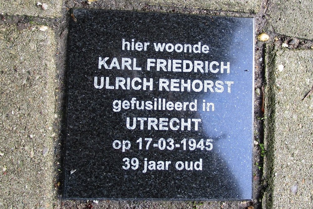 Memorial Stone Van Hogendorplaan 3