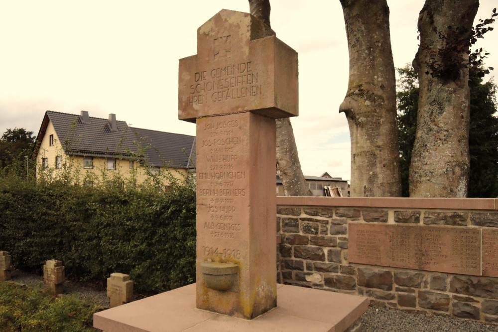 German War Cemetery Schneseiffen