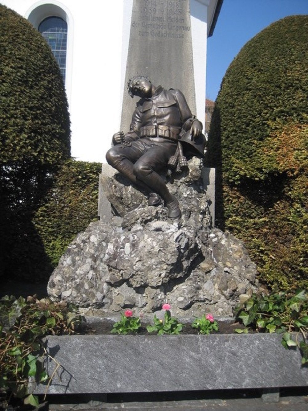 Monument Voor De Gevallenen In WO I En WO II Lingenau #2
