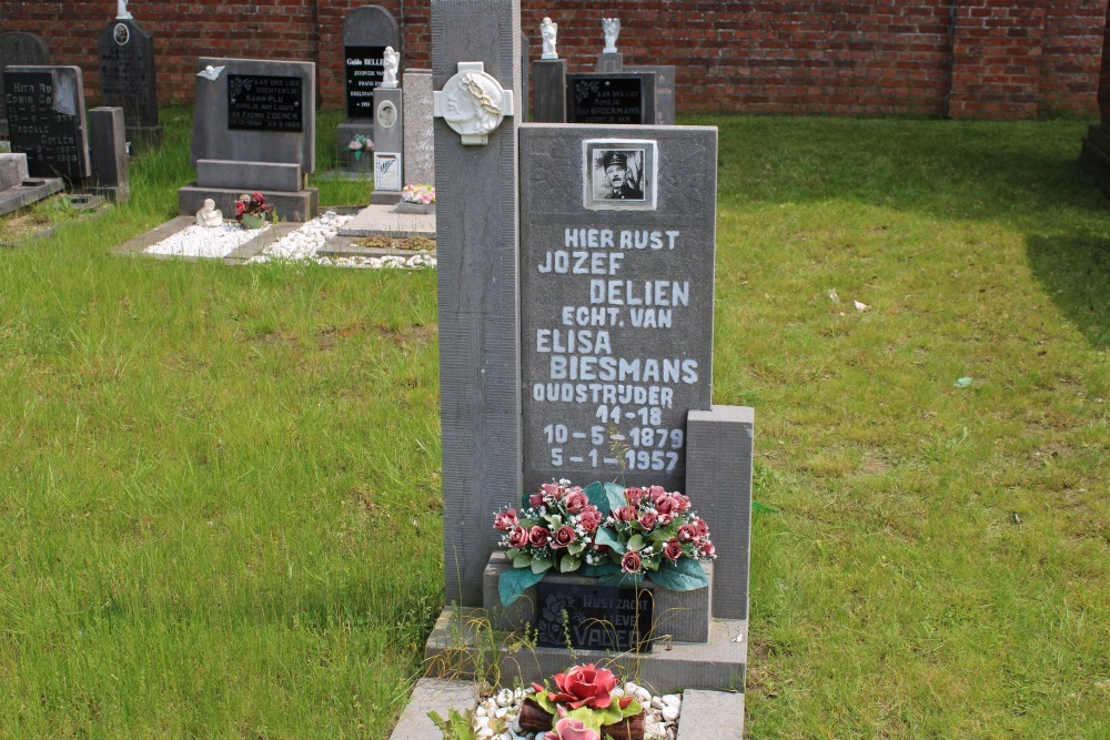 Belgische Graven Oudstrijders Tessenderlo Begraafplaats Centrum	 #2