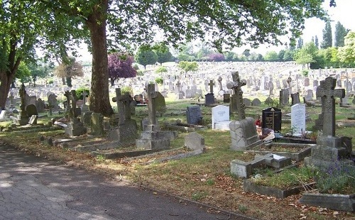 Commonwealth War Graves Sutton Cemetery