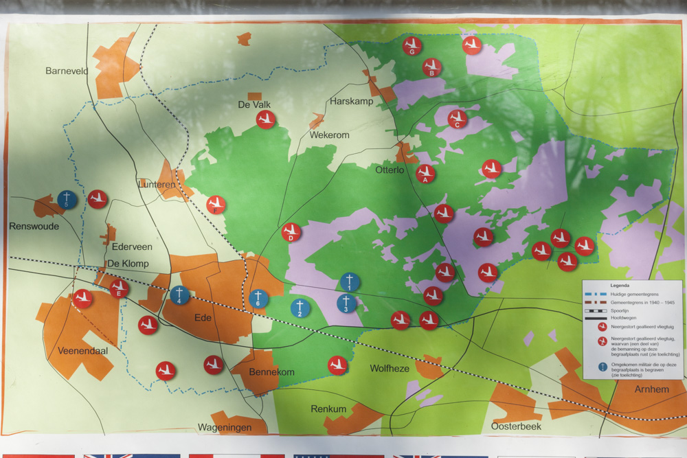 Informatiebord Oorlogsgraven Ede #3