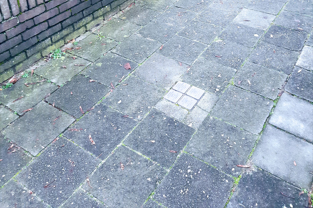 Stumbling Stones Brederostraat 133 #2