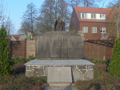 War Memorial Grngrbchen #1