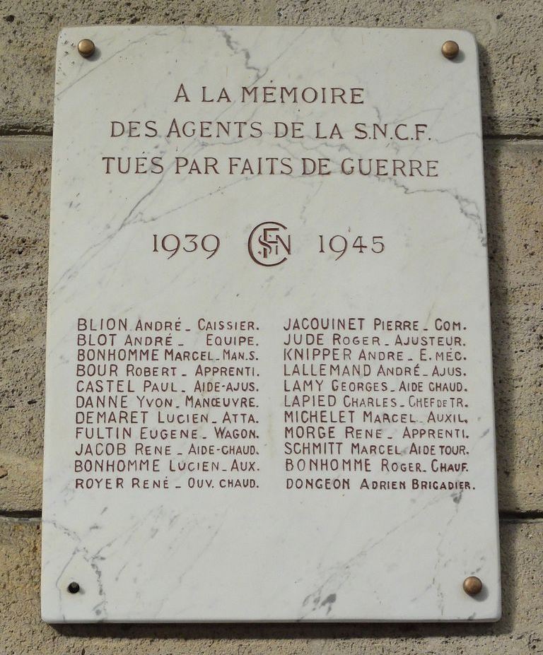 Gedenkteken Spoorwegmedewerkers Gare de Bar Le Duc #1