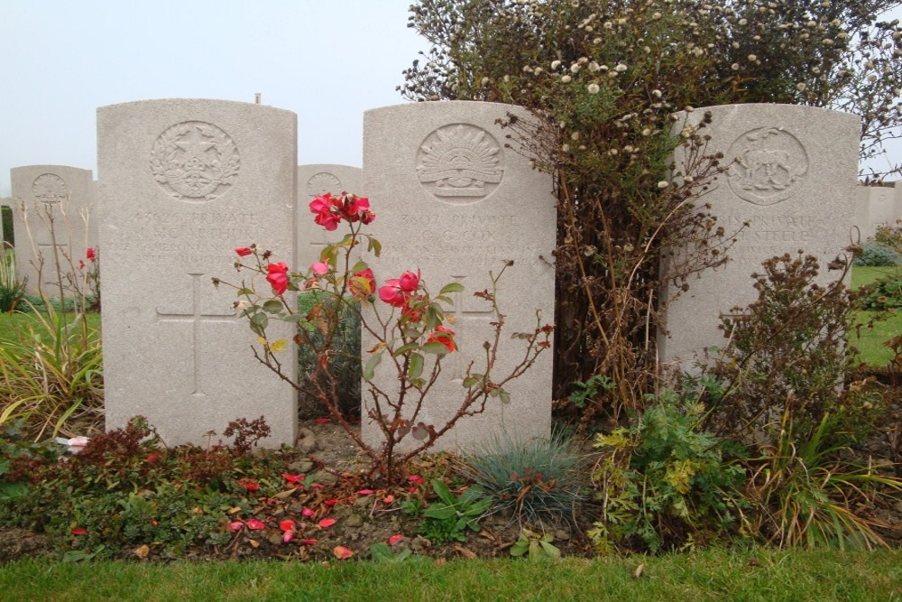 Commonwealth War Cemetery Divisional Collecting Post #5