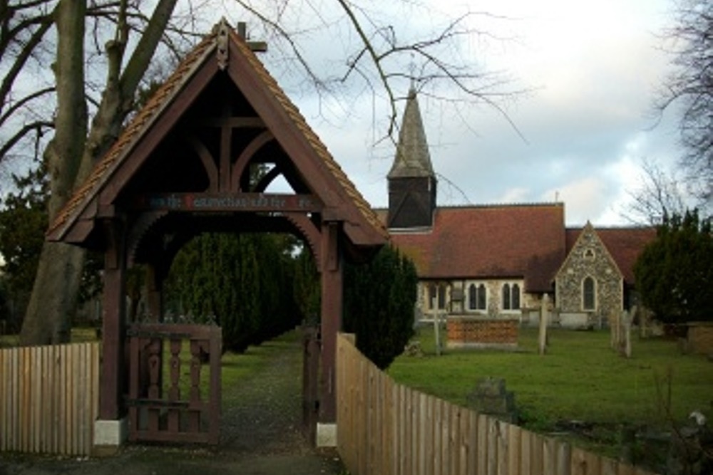 Commonwealth War Graves All Saints Churchyard