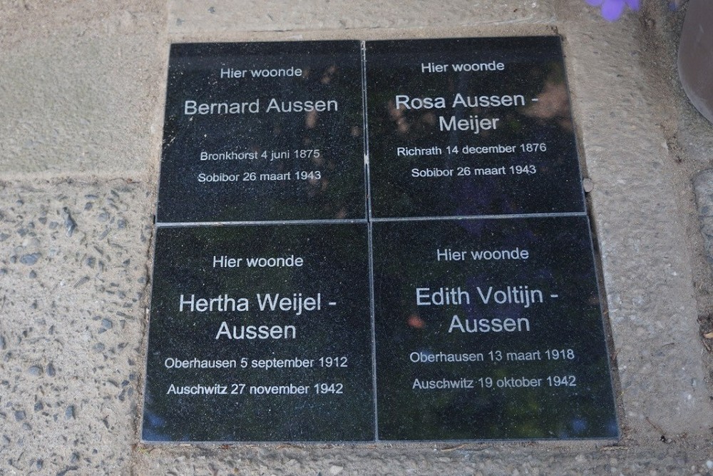 Stolpersteine Ruysdaelstraat 24