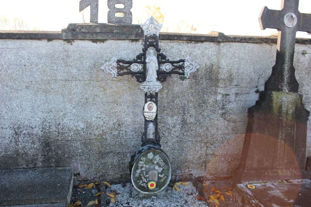 Belgische Oorlogsgraven Saint-Sauveur #2