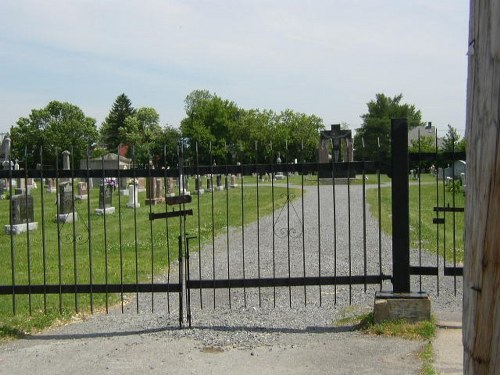 Commonwealth War Grave St. Louis-de-France Cemetery #1