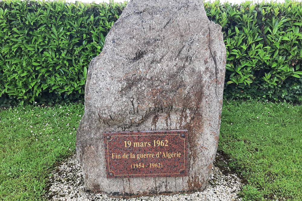 Oorlogsmonument Veyrac #4