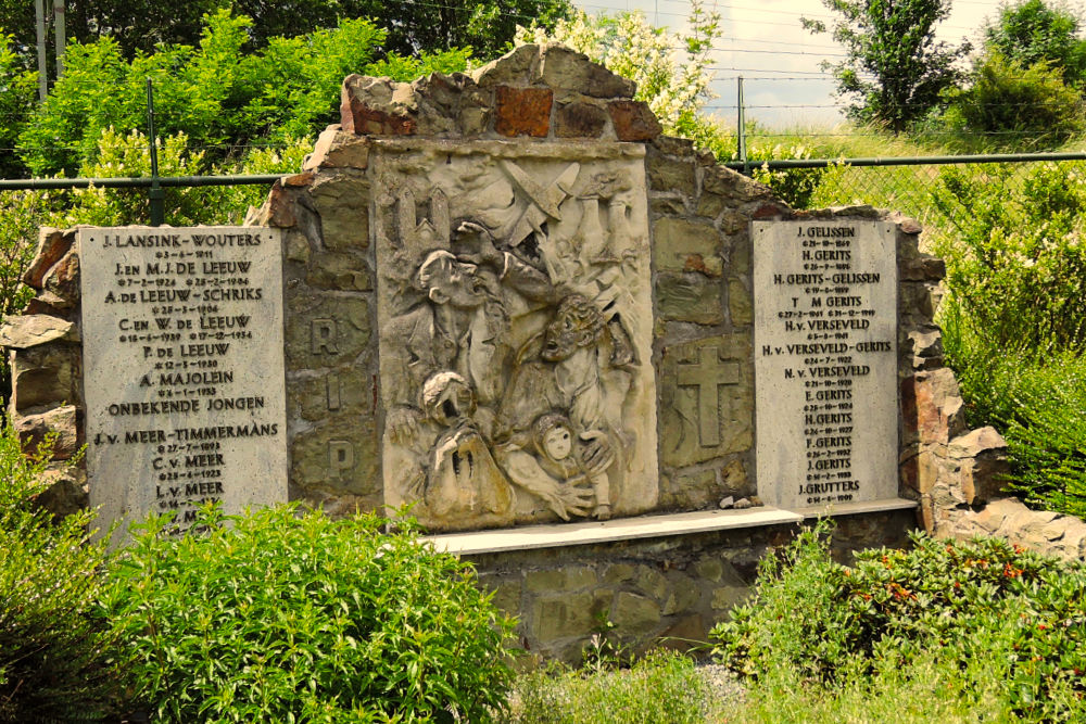 Monument Slachtoffers Bombardement Geleen #3