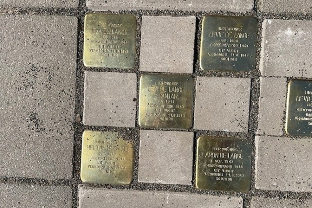 Stolpersteine Elsenerstraat 72 #2