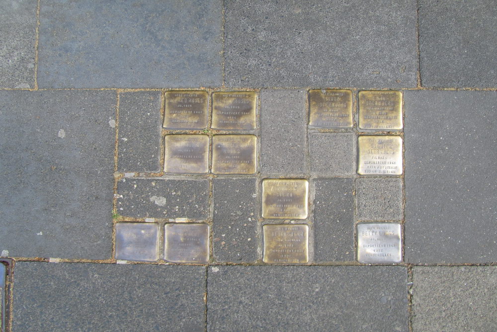 Stumbling Stones Friedrichstraße 40