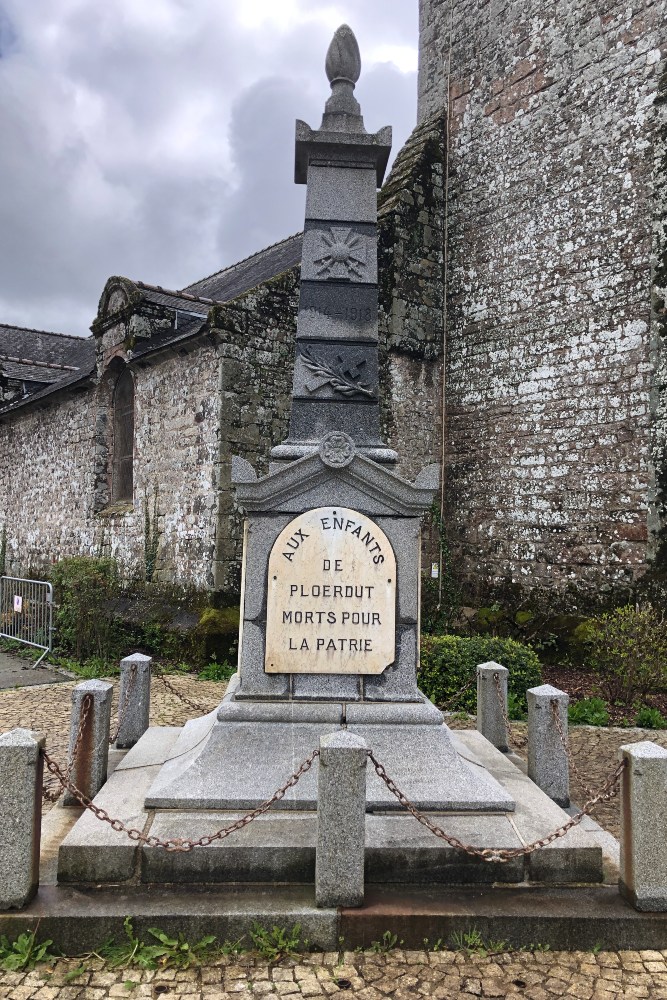 War Memorial Ploërdut #2