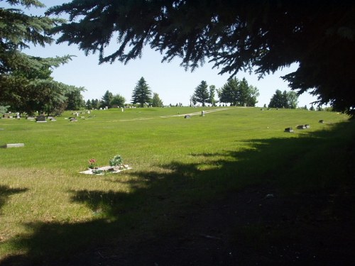 Commonwealth War Graves Cardston Cemetery