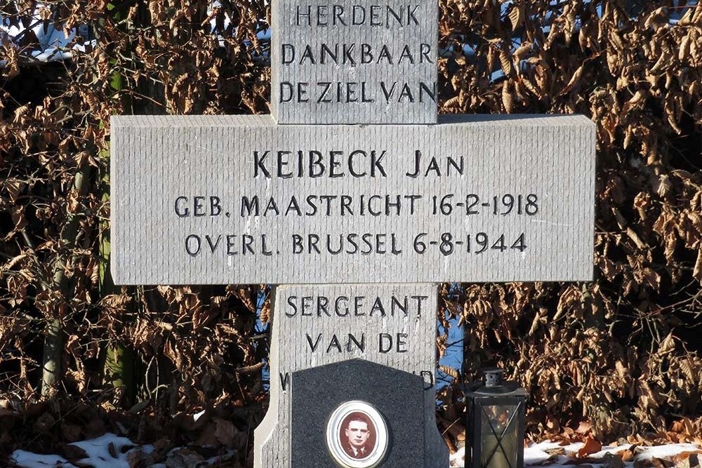 Belgian War Grave Rekem #2