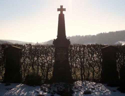 Oorlogsmonument Neuheilenbach #2