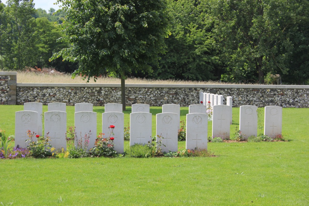 Commonwealth War Cemetery Flesquieres Hill #5